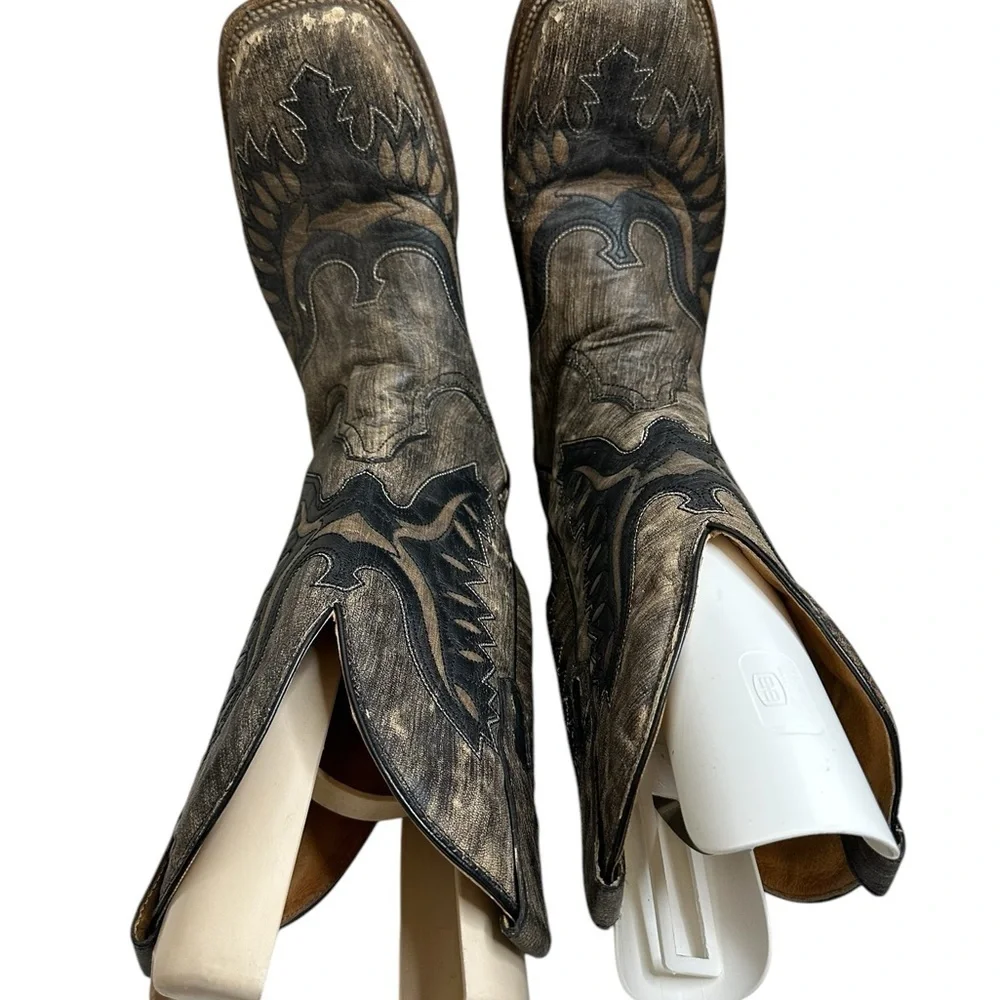 Corral elegant cowboy